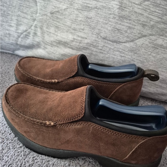 Women’s Lands End brown suede walking loafers size 9D - Picture 1 of 5